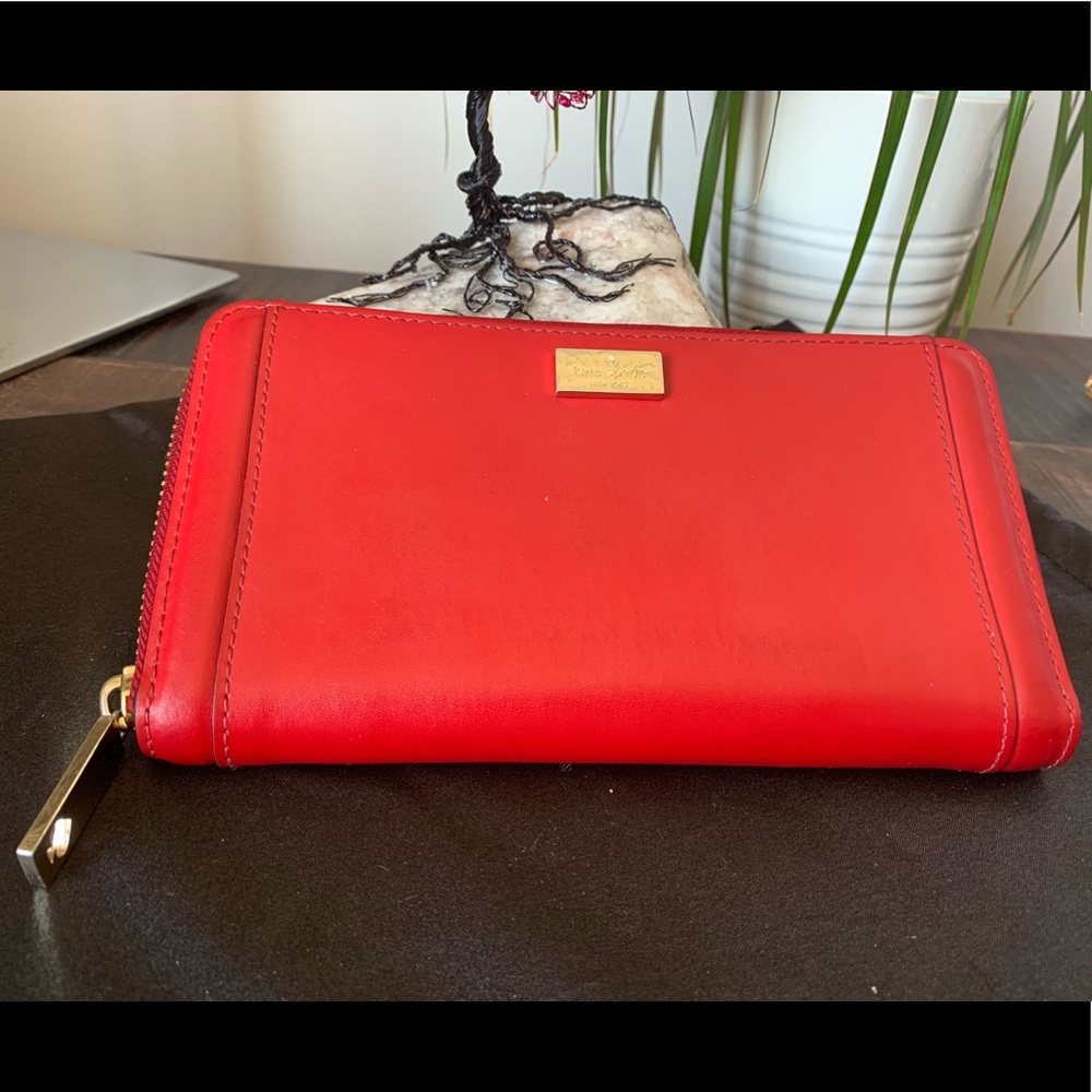 Kate Spade wallet(10 card slot)